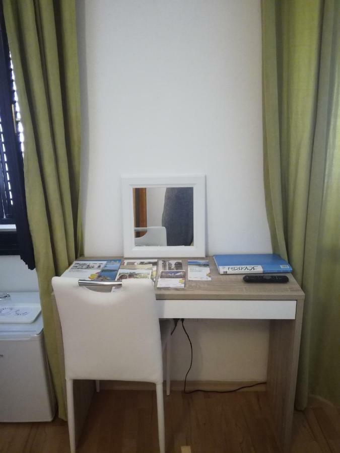 אומאג Guest House Kvartin מראה חיצוני תמונה